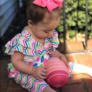 Pete and Lucy girls Easter capri set